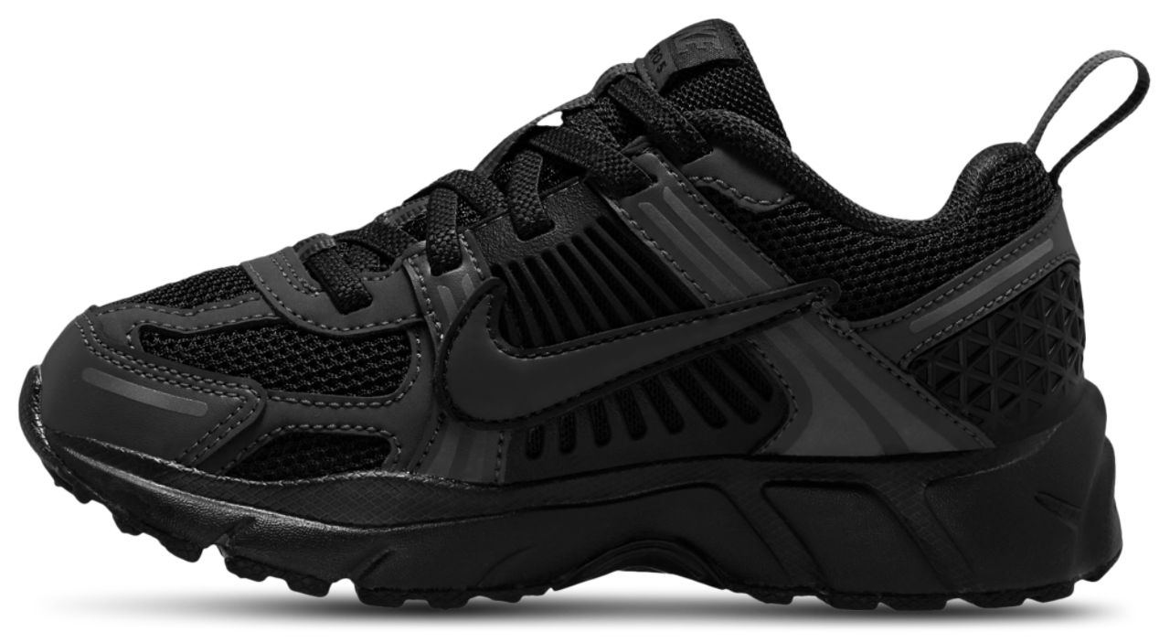 Nike Vomero 5 Image 2 of 4. Tap to open photo gallery.