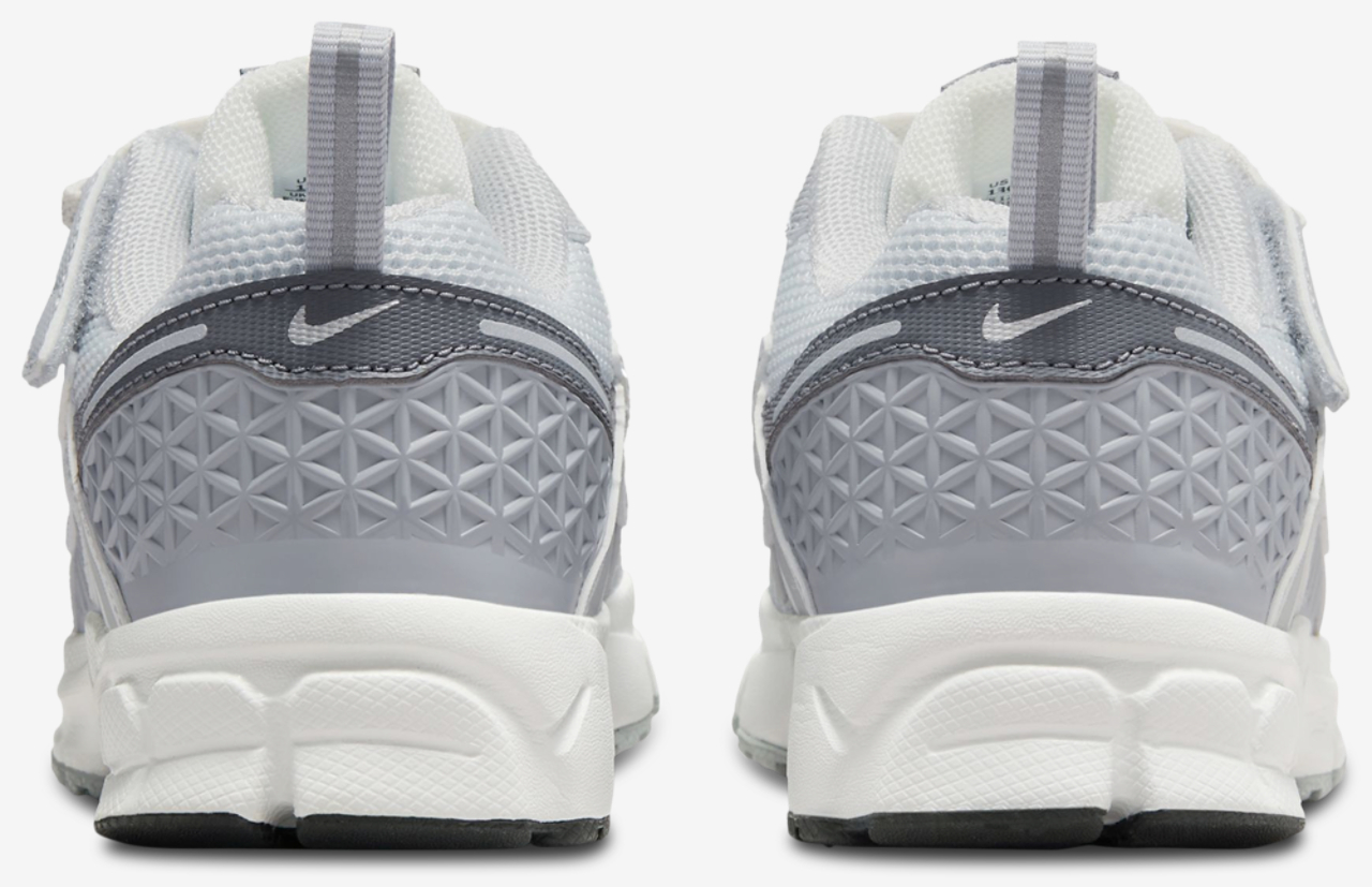 Nike Vomero 5 Image 3 of 8. Tap to open photo gallery.
