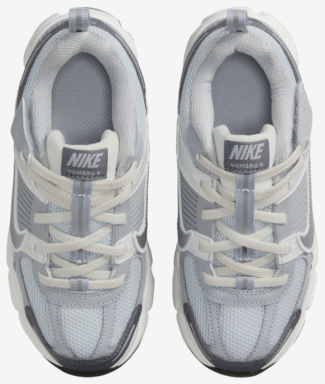 Nike Vomero 5 Image 4 of 8. Tap to open photo gallery.