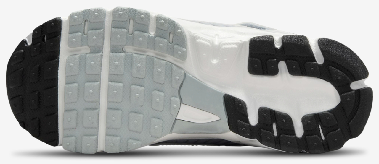 Nike Vomero 5 Image 5 of 8. Tap to open photo gallery.