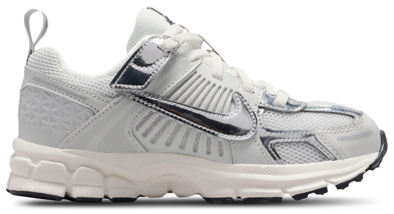 Nike Vomero 5 Image 1 of 6. Tap to open photo gallery.