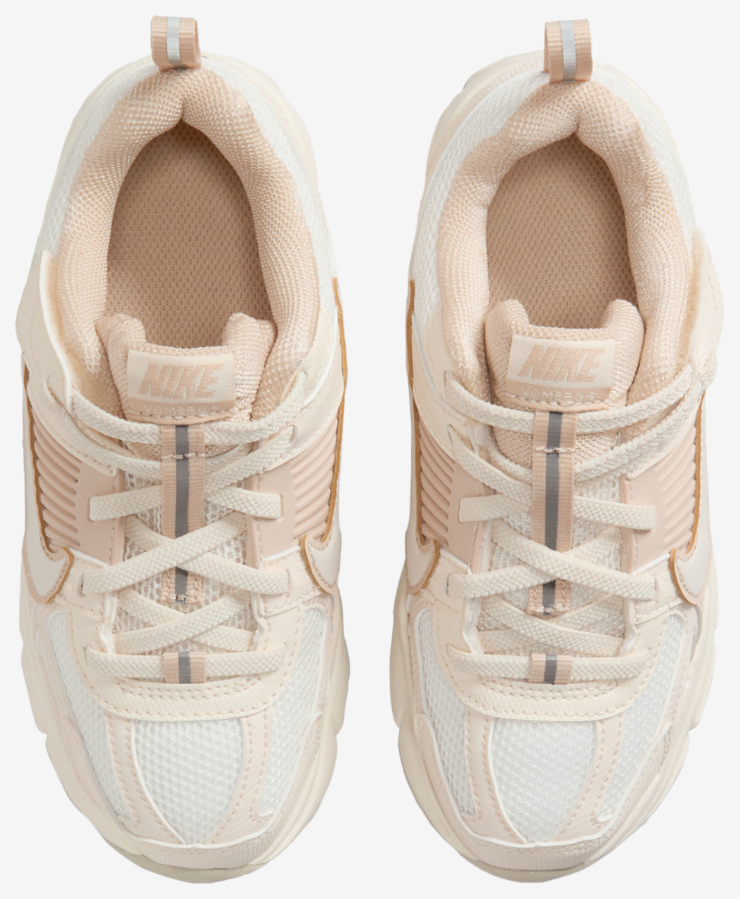 Nike Vomero 5 Image 4 of 8. Tap to open photo gallery.
