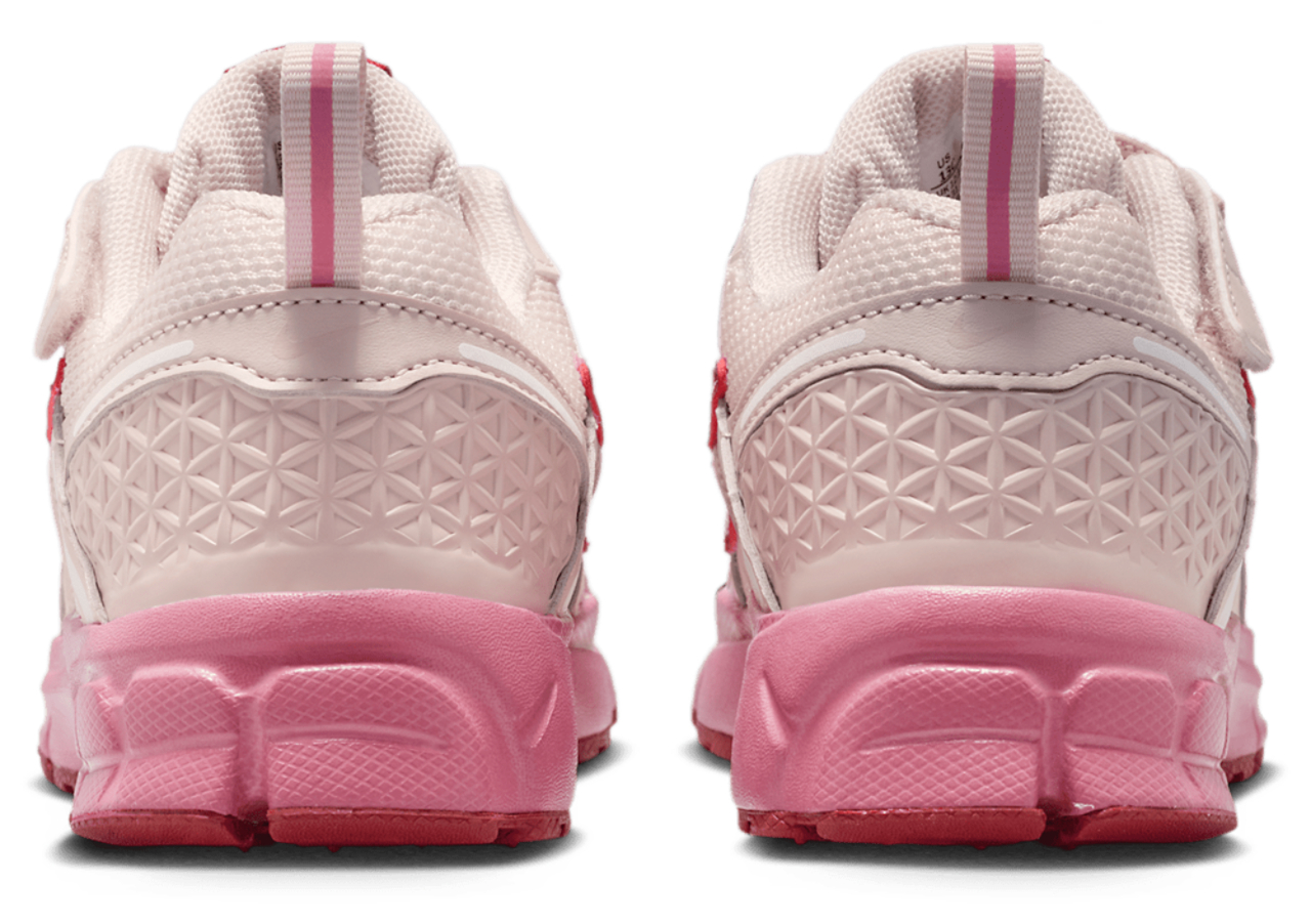 Nike Vomero 5 Image 3 of 5. Tap to open photo gallery.