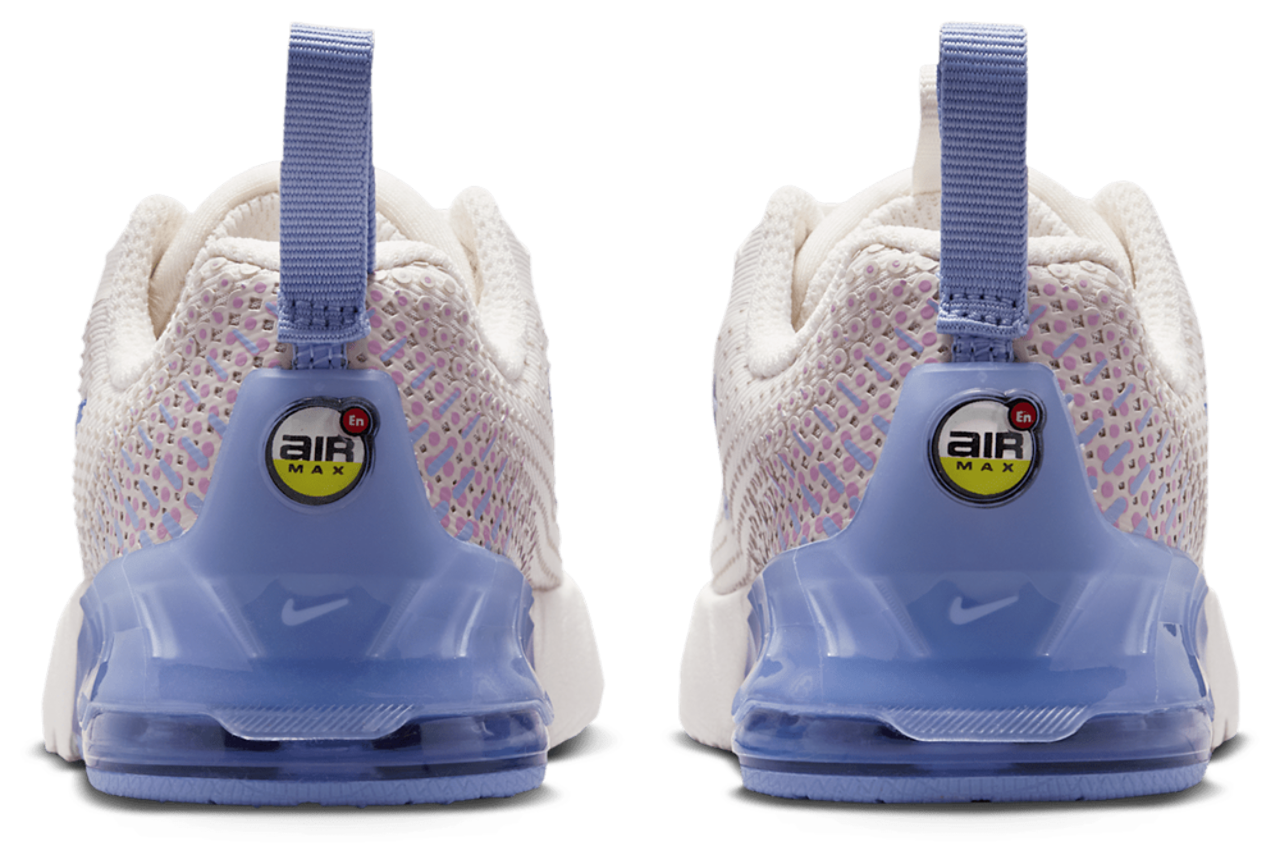 Nike Air Max Phoenix Image 3 of 7. Tap to open photo gallery.