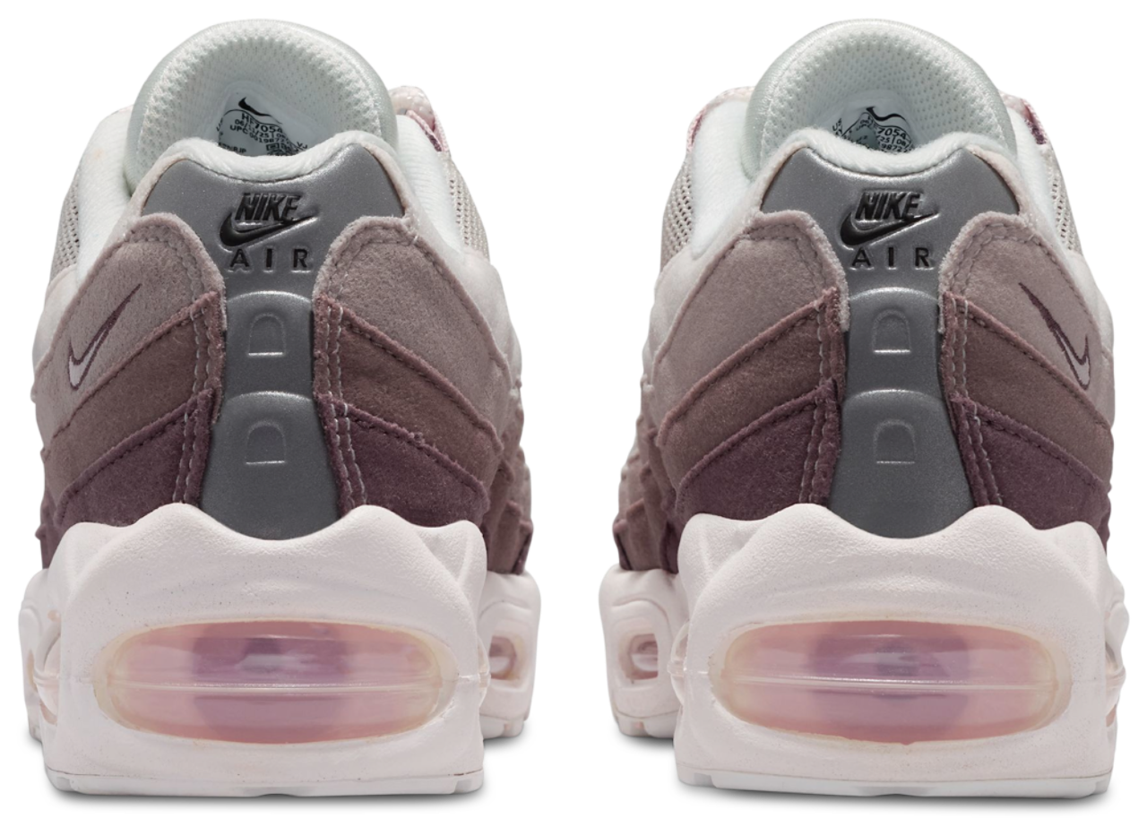 Nike Air Max 95 Image 3 of 5. Tap to open photo gallery.