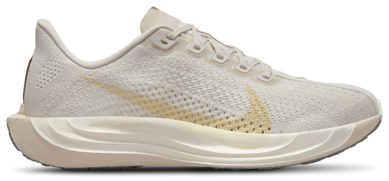 Nike Pegasus Turbo 4 Image 1 of 5. Tap to open photo gallery.