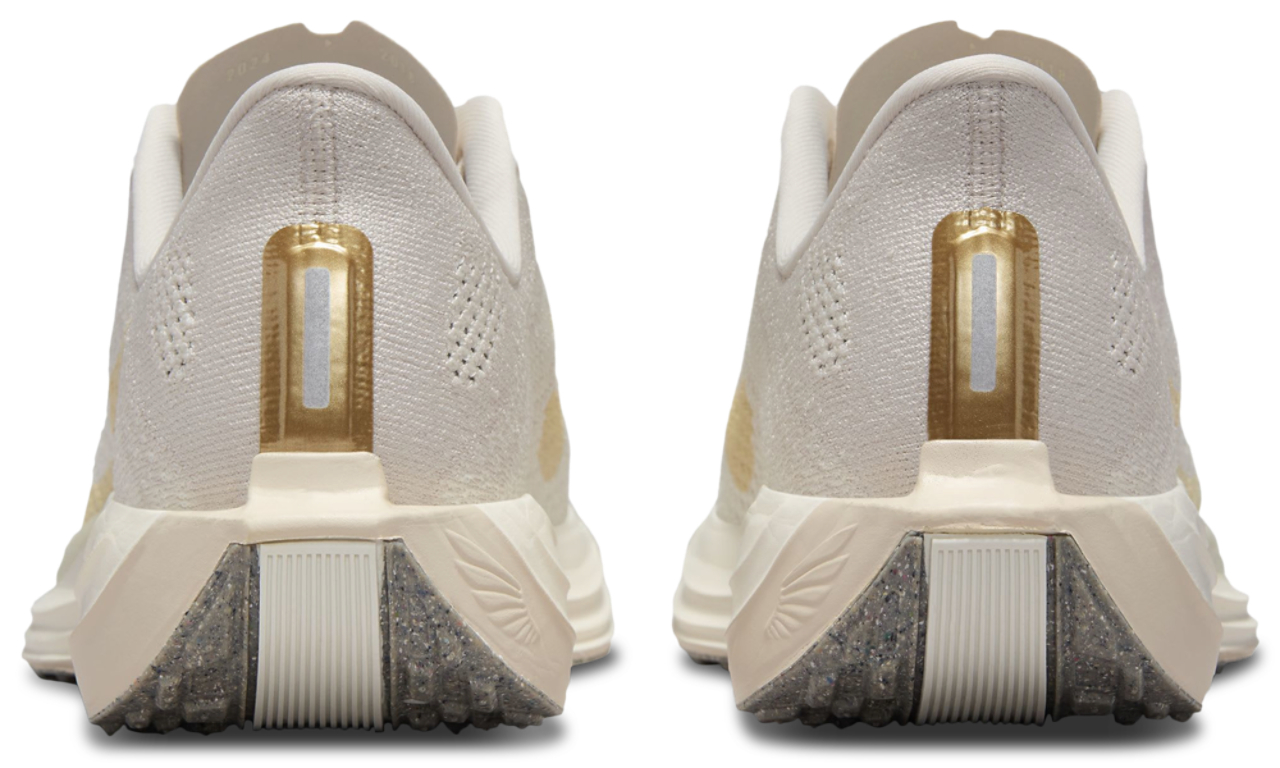 Nike Pegasus Turbo 4 Image 3 of 5. Tap to open photo gallery.
