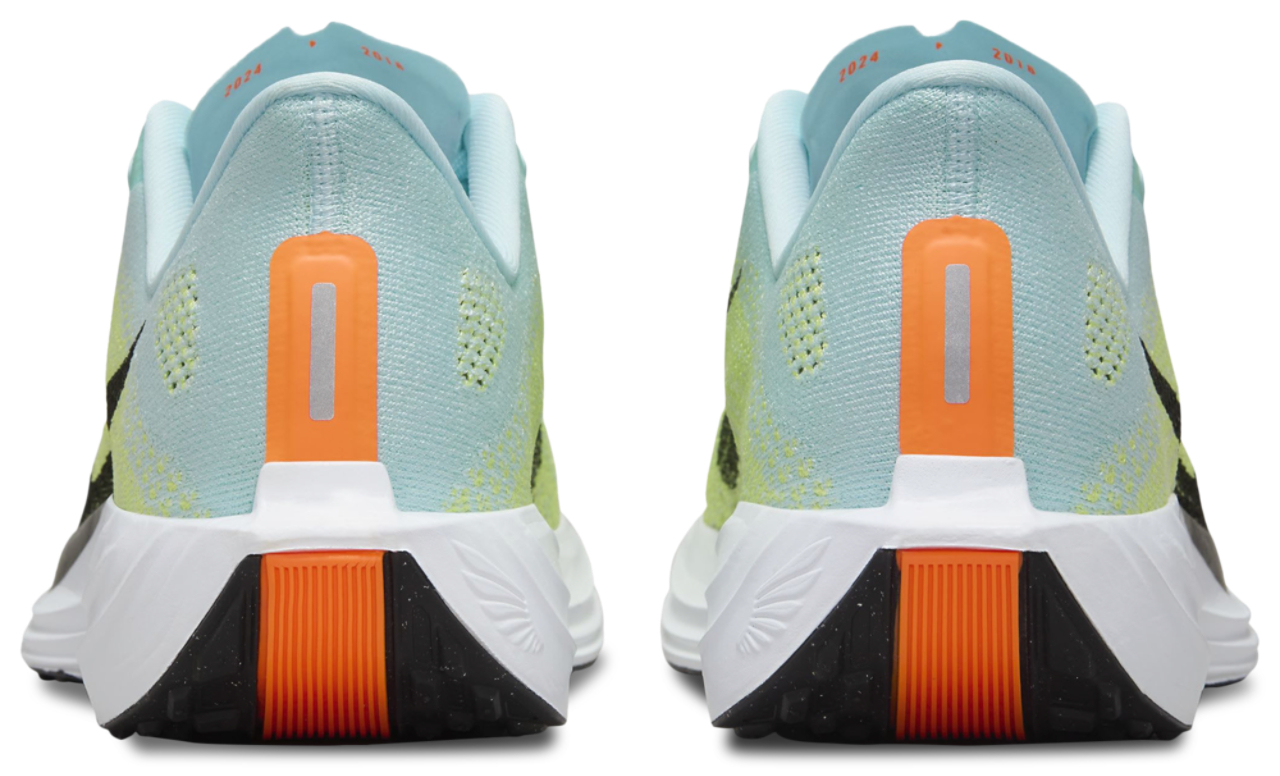 Nike Pegasus Turbo 4 Image 3 of 5. Tap to open photo gallery.