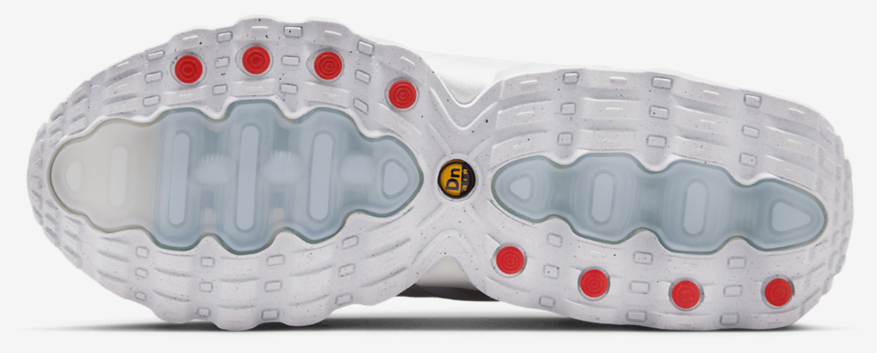 Nike Air Max DN8 Image 5 of 5. Tap to open photo gallery.