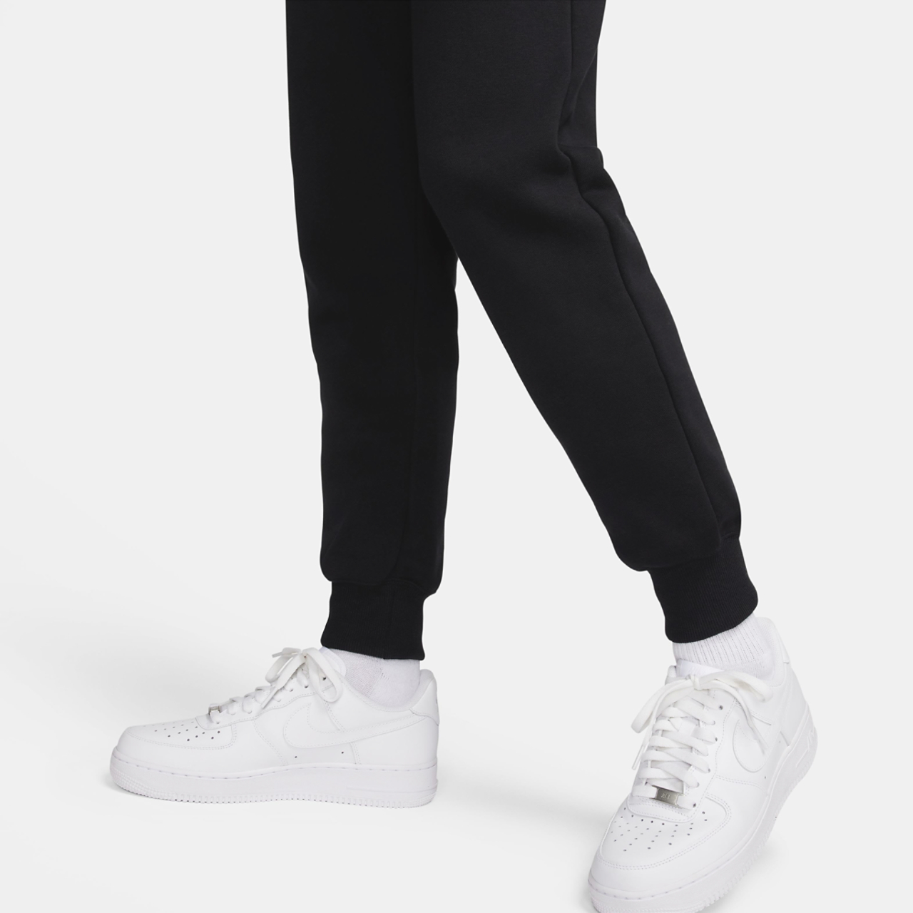 Nike NSW Phoenix Fleece MR Pants Image 4 of 4. Tap to open photo gallery.