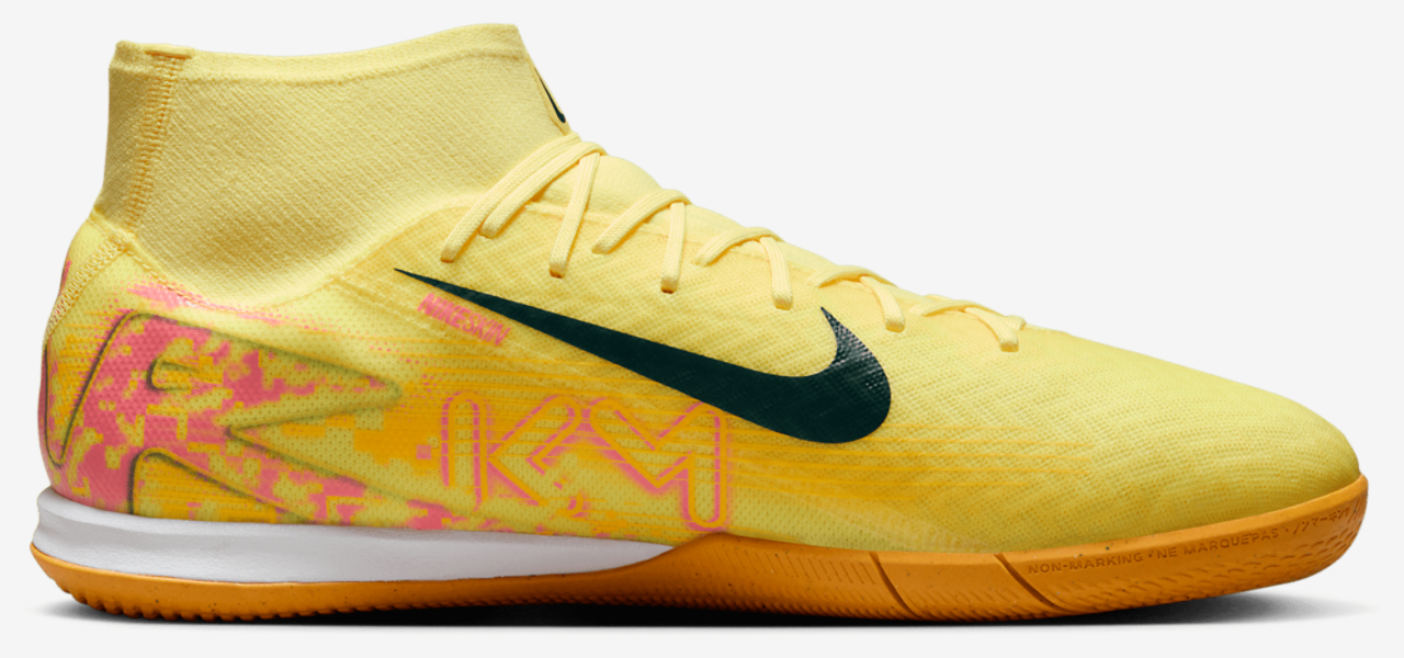 Nike Zoom Superfly 10 Academy KM IC Image 1 of 5. Tap to open photo gallery.
