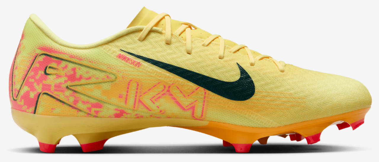 Nike Zoom Vapor 16 Academy KM FG/MG Image 1 of 8. Tap to open photo gallery.