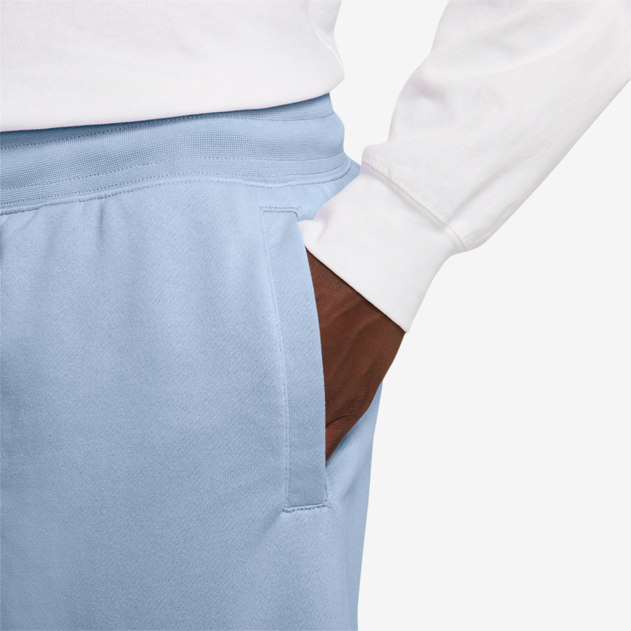 Nike Club Alumni FT Shorts Image 4 of 4. Tap to open photo gallery.