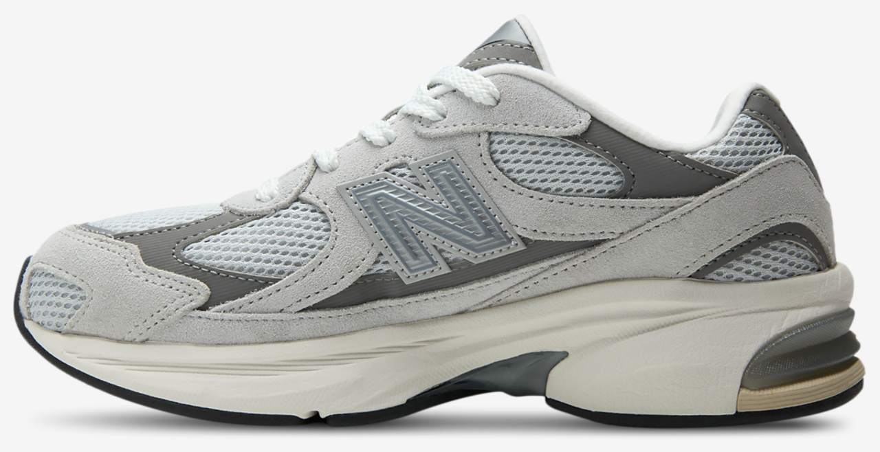New Balance 2010 Image 2 of 5. Tap to open photo gallery.