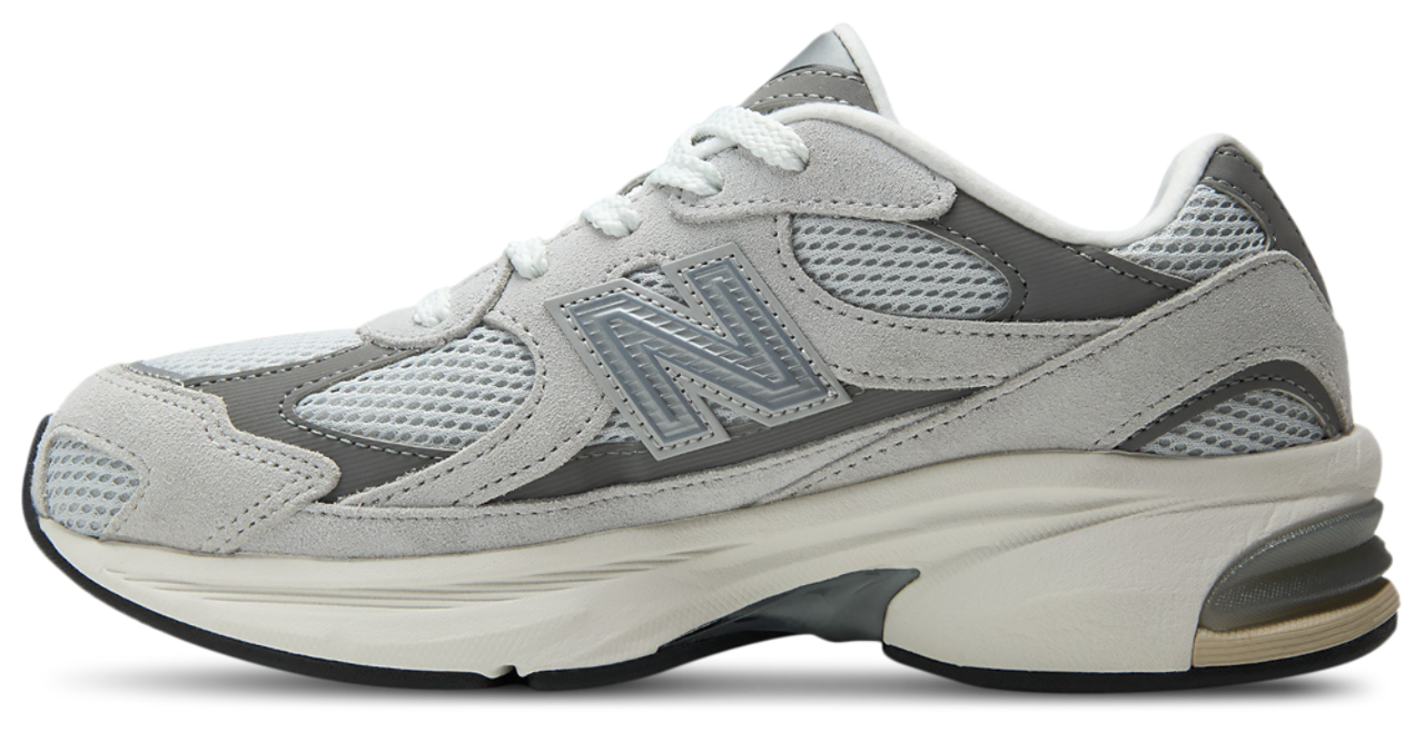 New Balance 2010 Image 2 of 5. Tap to open photo gallery.