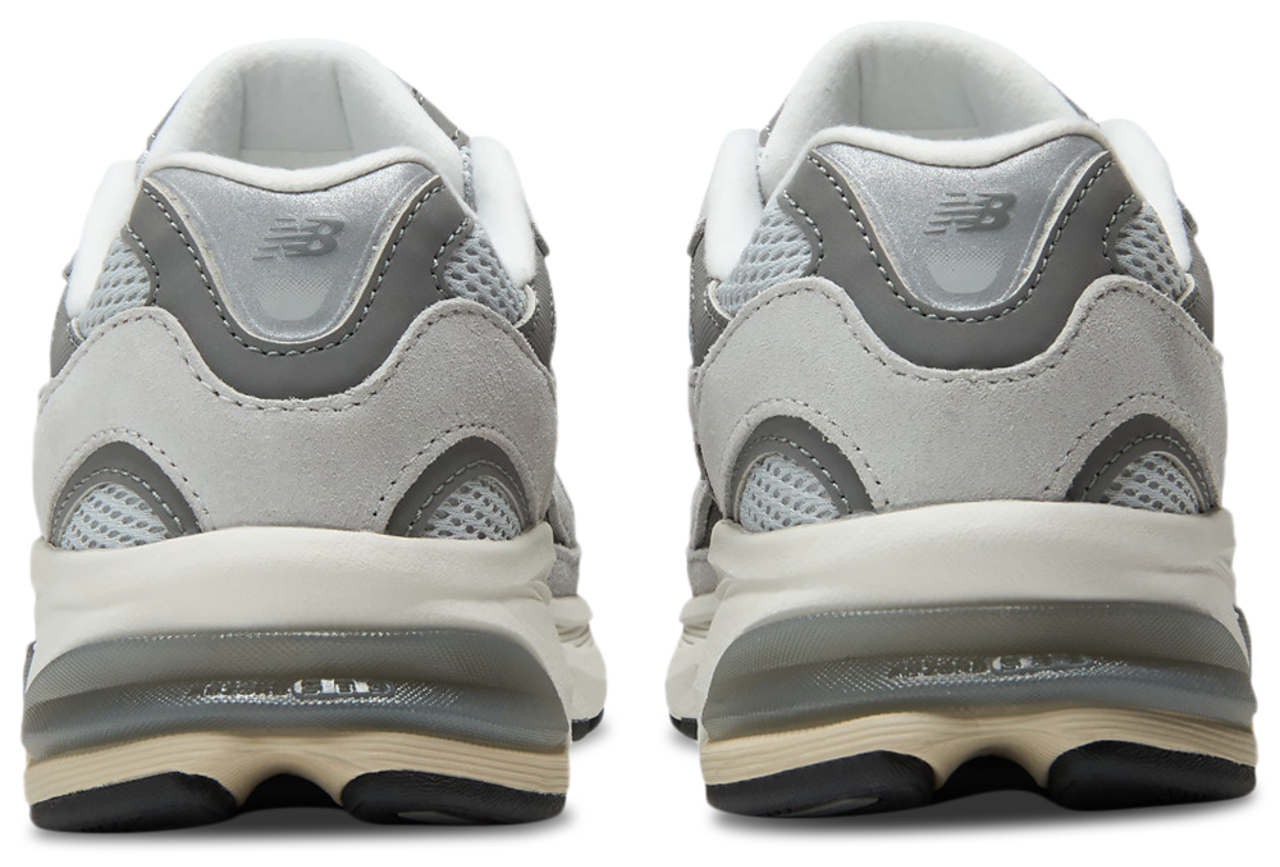 New Balance 2010 Image 3 of 5. Tap to open photo gallery.