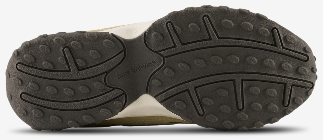New Balance 204L Image 4 of 4. Tap to open photo gallery.