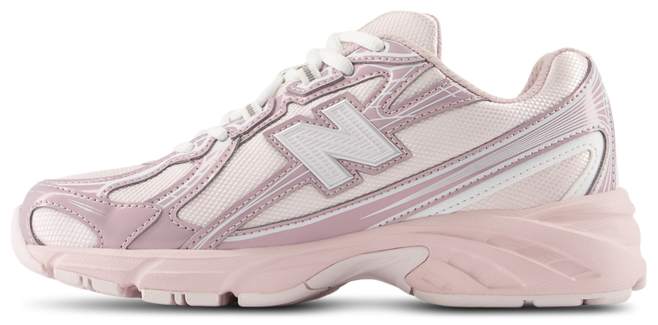New Balance 740 Image 2 of 4. Tap to open photo gallery.