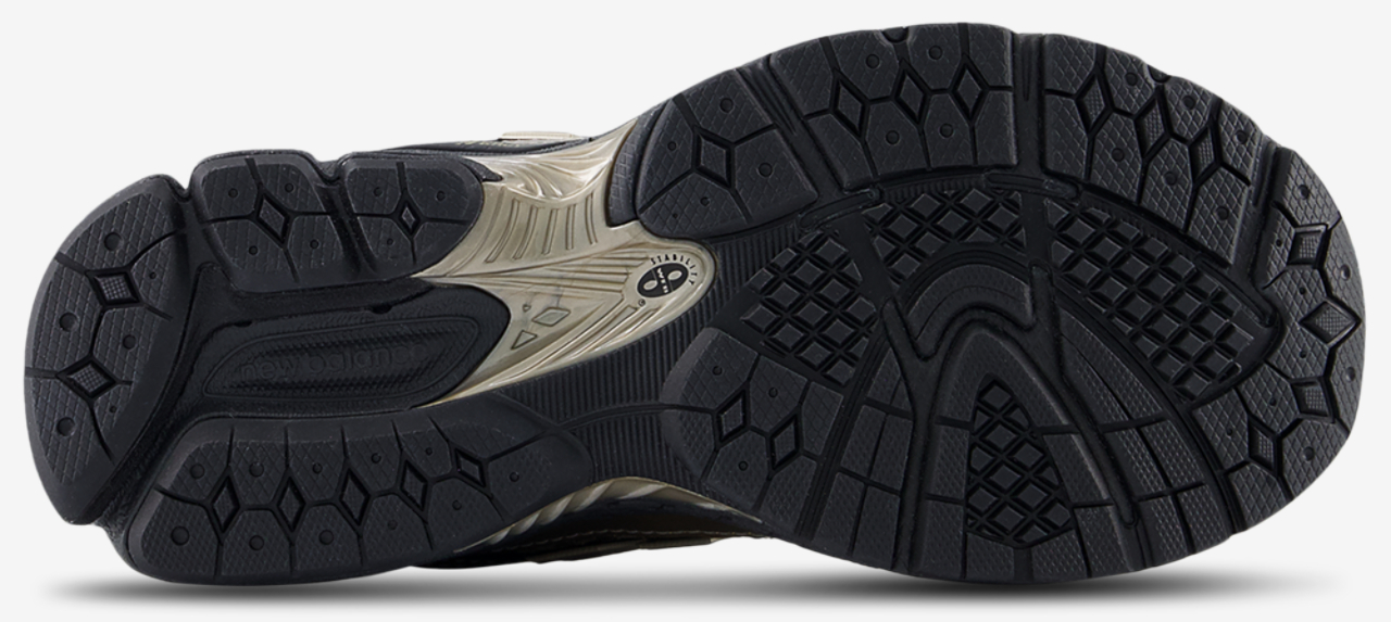 New Balance 1906 Image 4 of 4. Tap to open photo gallery.