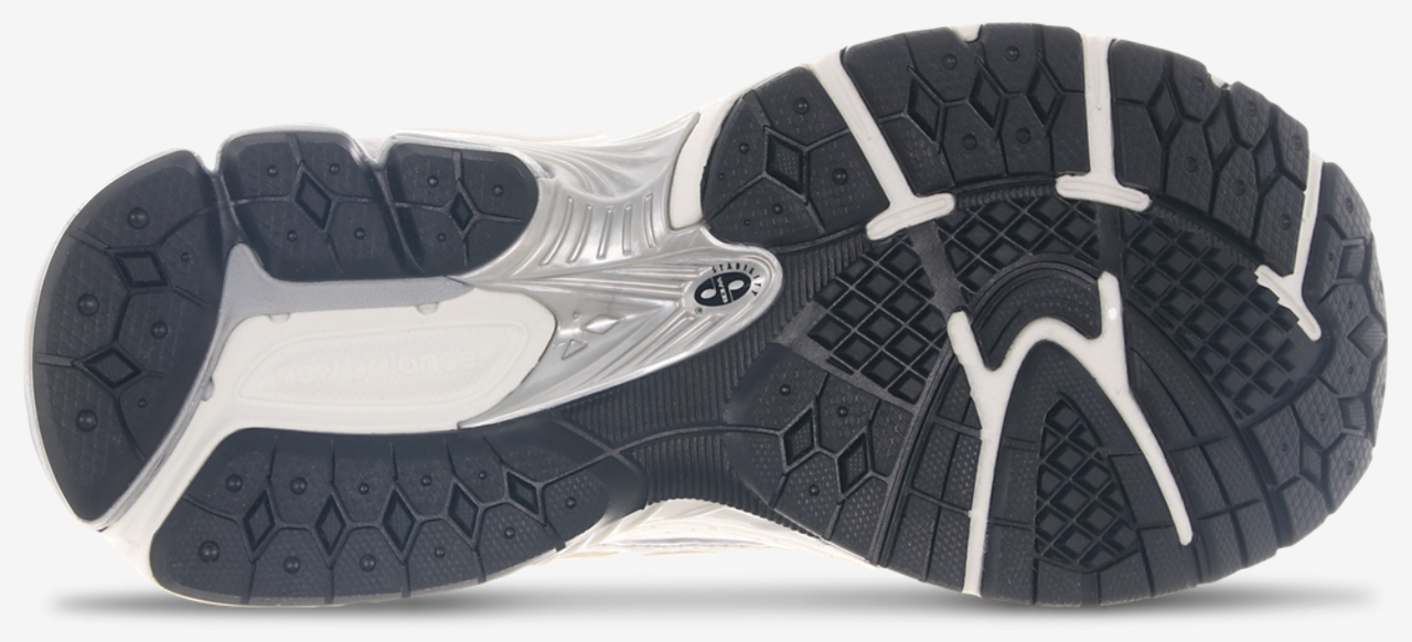 New Balance 1906 Image 3 of 3. Tap to open photo gallery.
