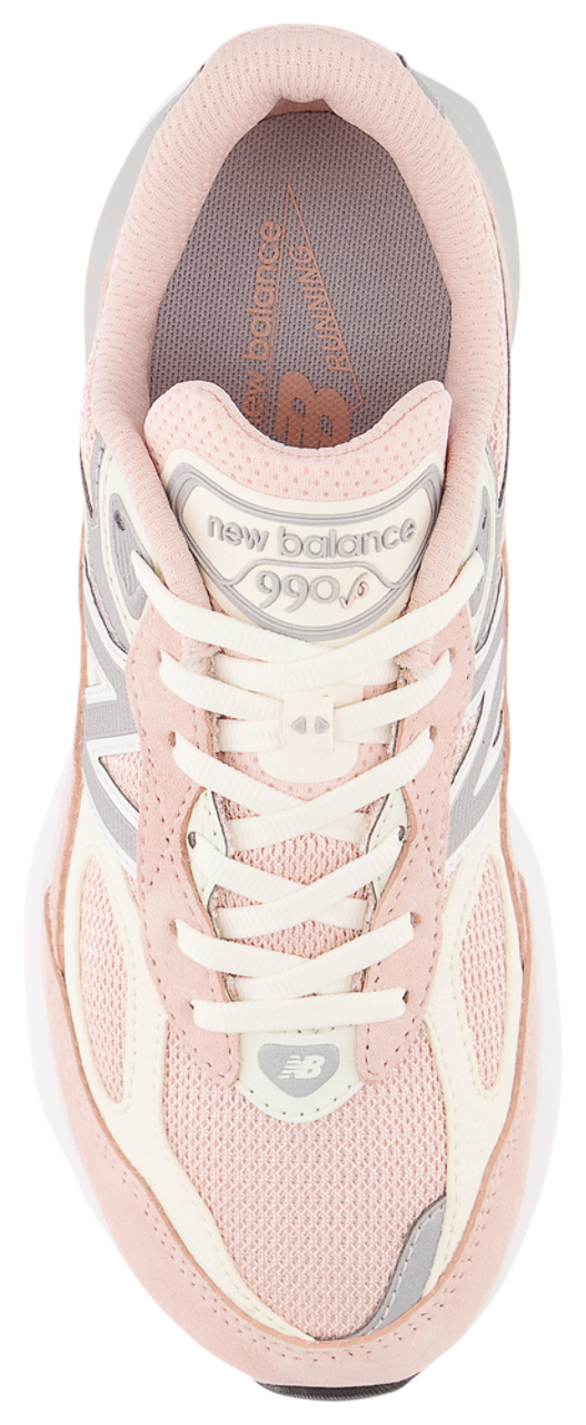 New Balance 990 Image 4 of 7. Tap to open photo gallery.