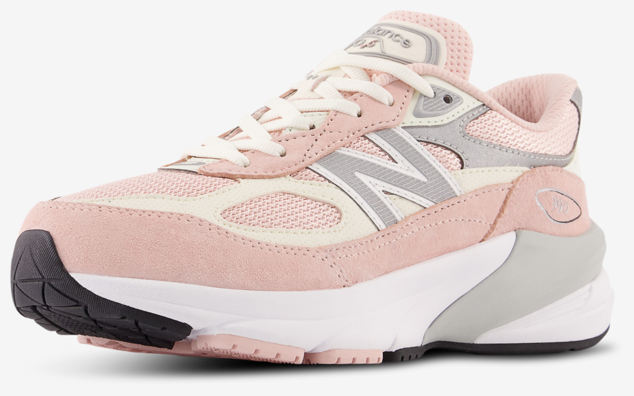New Balance 990 Image 7 of 7. Tap to open photo gallery.