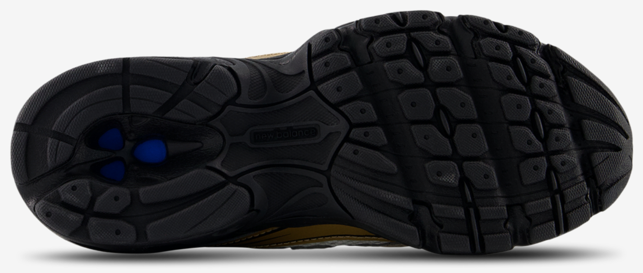 New Balance 740 Image 5 of 5. Tap to open photo gallery.