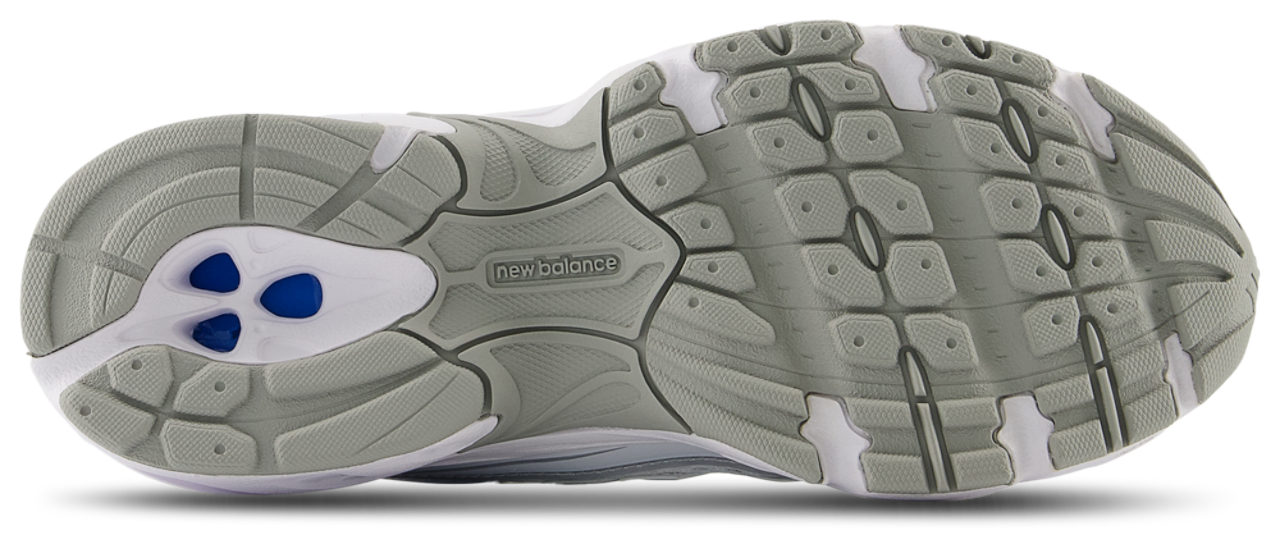 New Balance 740 Image 4 of 4. Tap to open photo gallery.