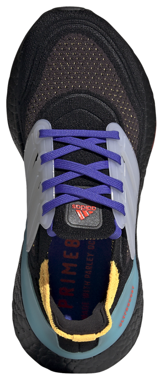 adidas Ultraboost 21 Image 4 of 7. Tap to open photo gallery.