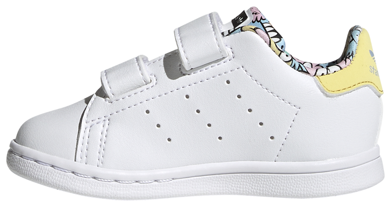 adidas Originals Stan Smith Image 2 of 5. Tap to open photo gallery.