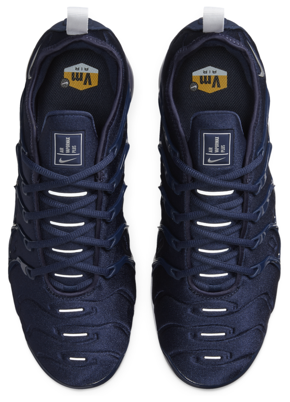 Nike Air Vapormax Plus Image 4 of 7. Tap to open photo gallery.