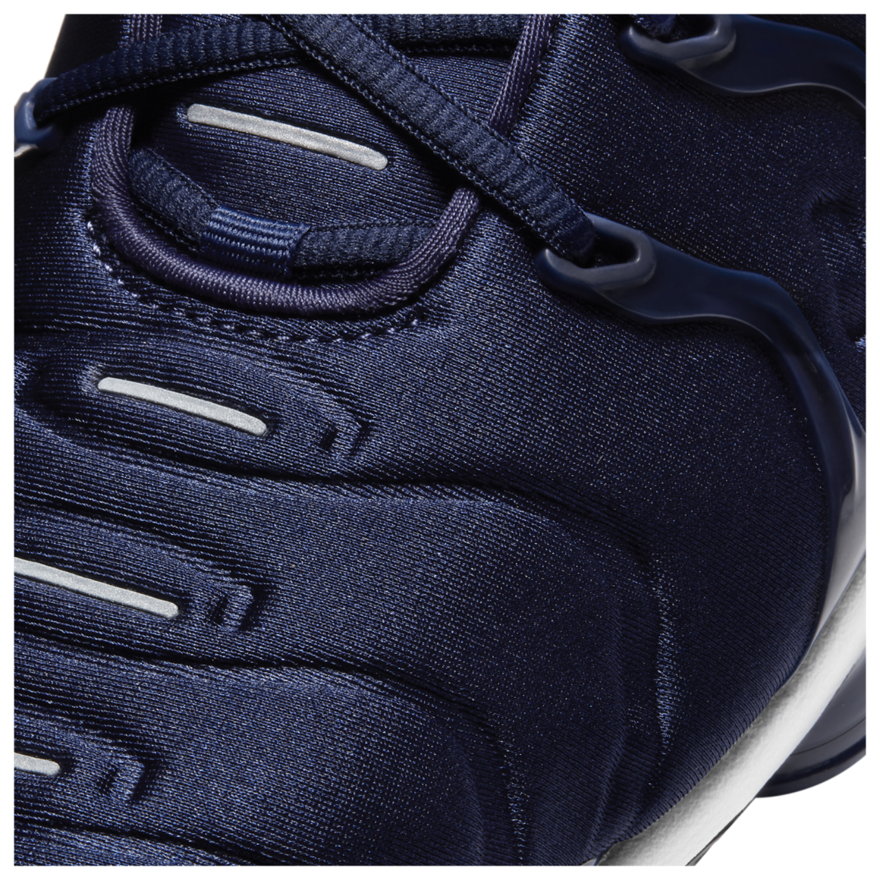 Nike Air Vapormax Plus Image 6 of 7. Tap to open photo gallery.