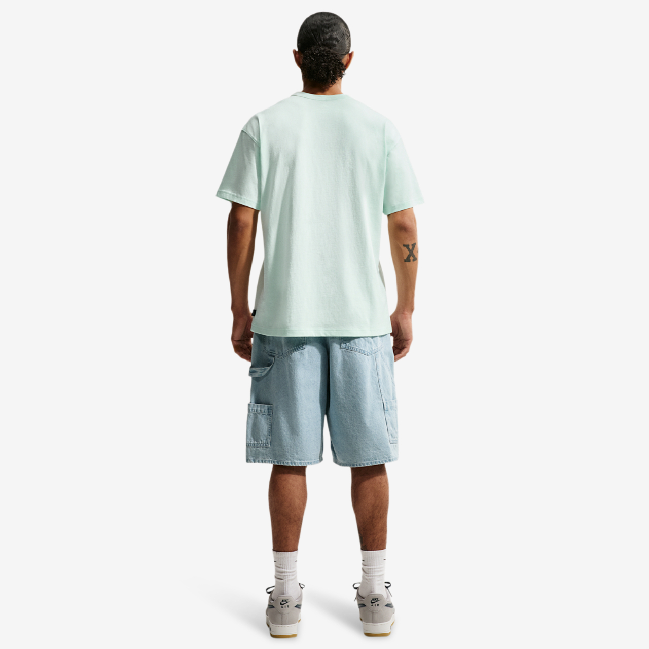 Nike LSE Premium Essential  T-Shirt Image 4 of 4. Tap to open photo gallery.