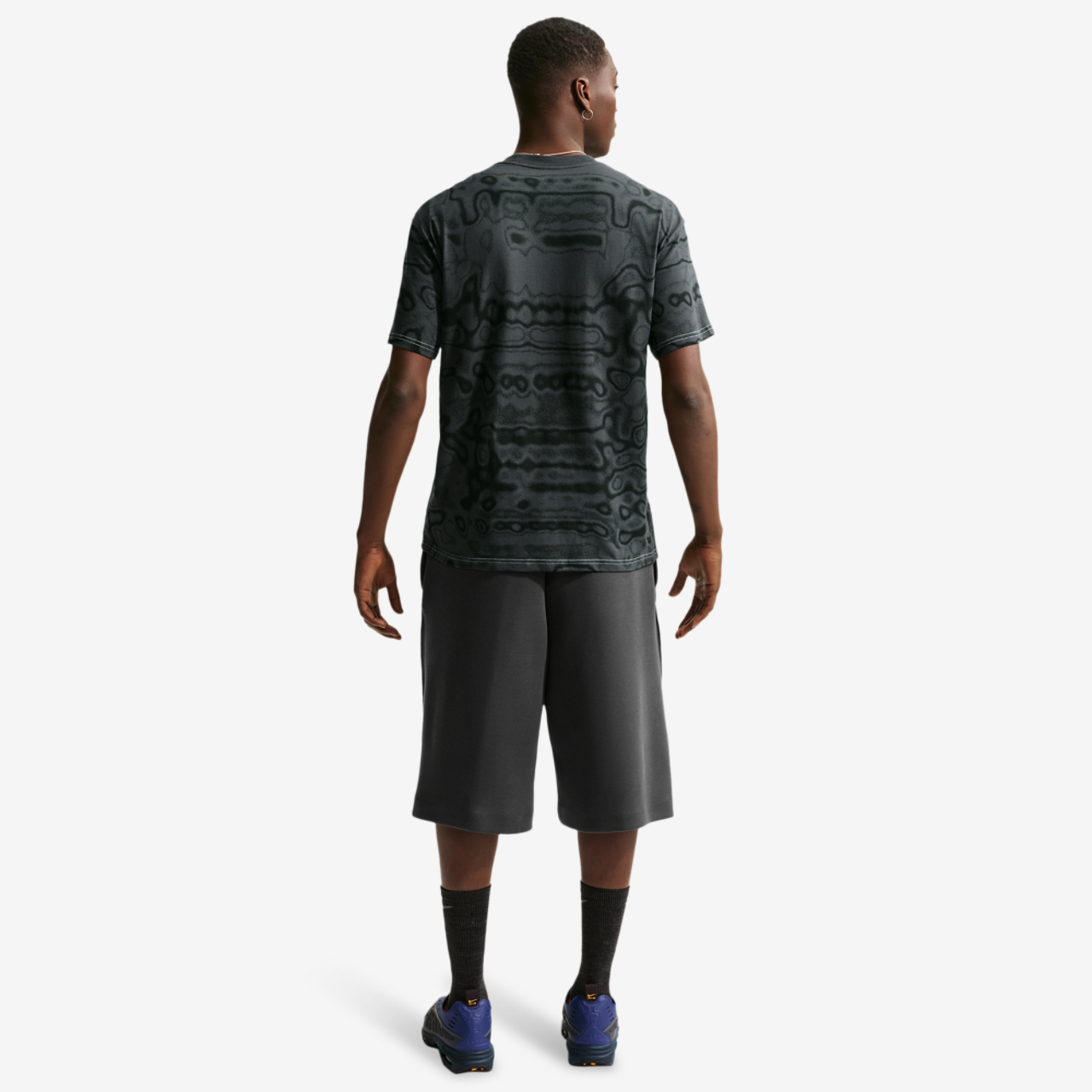 Nike NSW AM Day AOP Loose Tee Image 4 of 4. Tap to open photo gallery.