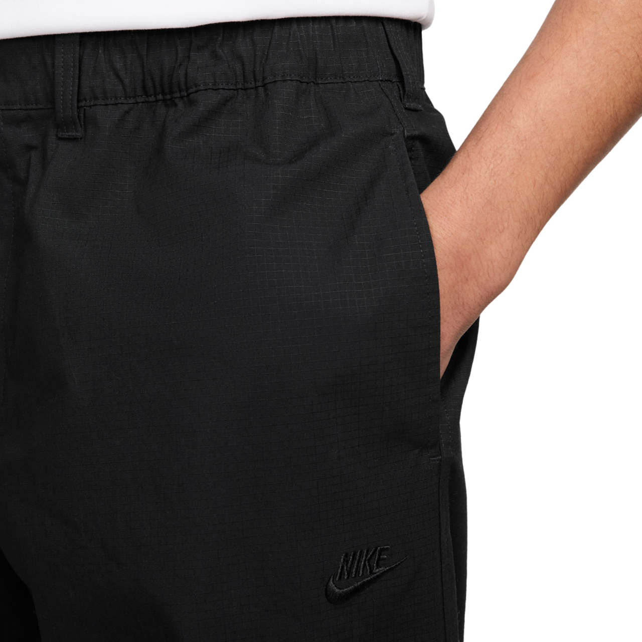 Nike Club Woven Cargo Pants Collection Image 3 of 3. Tap to open photo gallery.