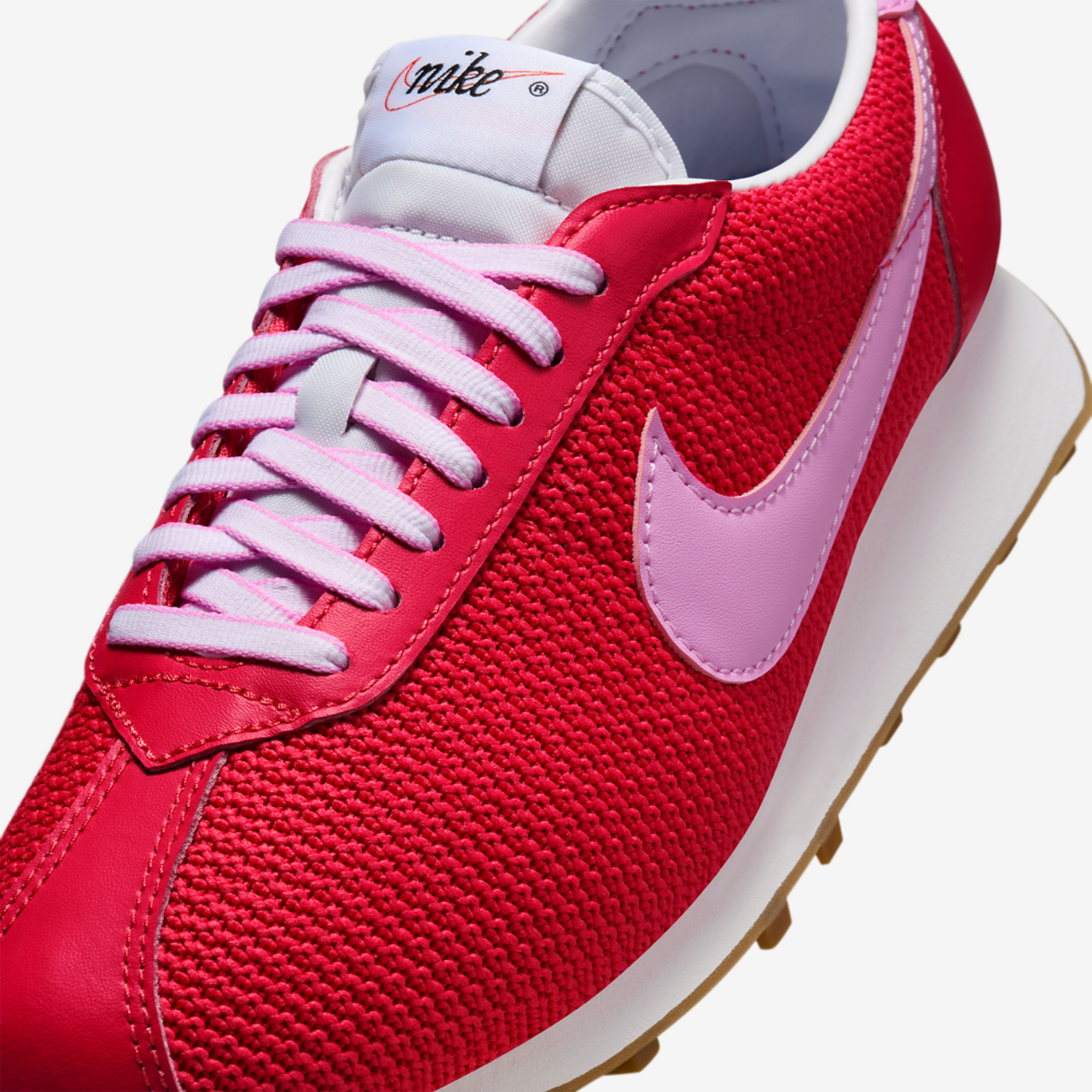 Nike LD-1000 SE Image 7 of 8. Tap to open photo gallery.