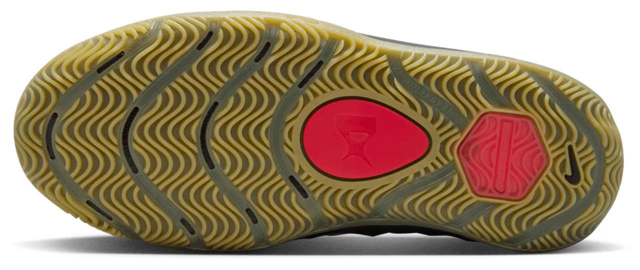 Nike Heathwood NRG Image 5 of 13. Tap to open photo gallery.