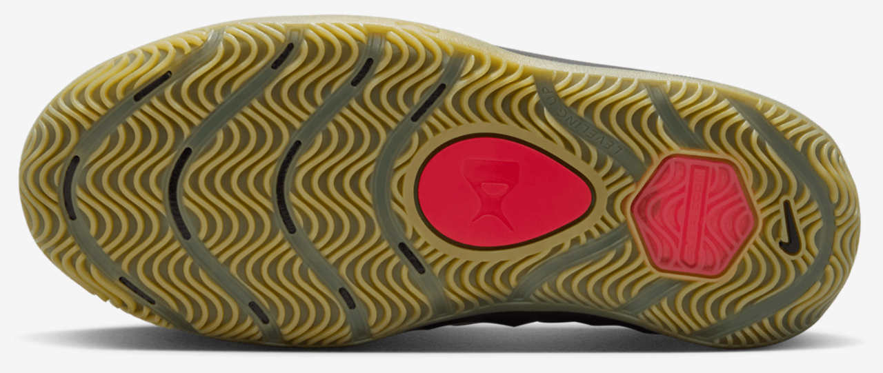 Nike Heathwood NRG Image 5 of 13. Tap to open photo gallery.