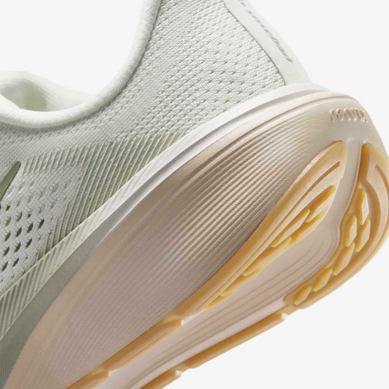 Nike Air Zoom Pegasus 42 Image 8 of 8. Tap to open photo gallery.