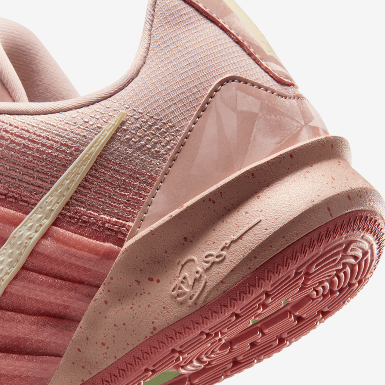 Nike Sabrina 3 Image 8 of 8. Tap to open photo gallery.