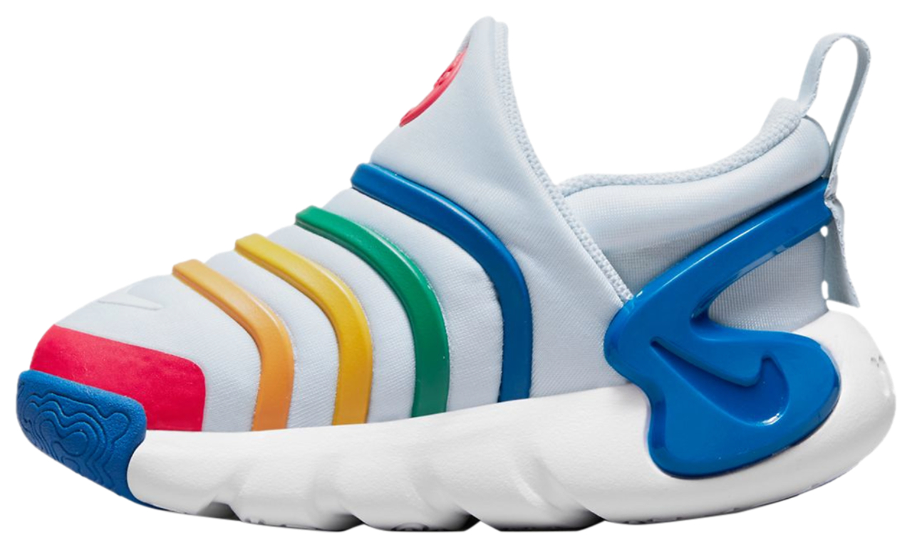 Nike Dynamo Go Flyease Image 2 of 5. Tap to open photo gallery.