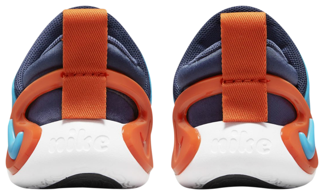 Nike Dynamo Go Flyease Image 4 of 6. Tap to open photo gallery.