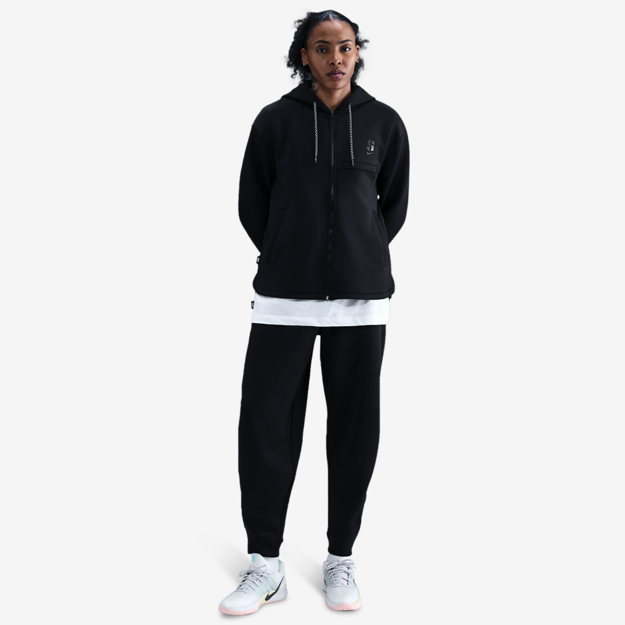 Nike Dri-FIT Sabrina Signature Pants Image 3 of 4. Tap to open photo gallery.