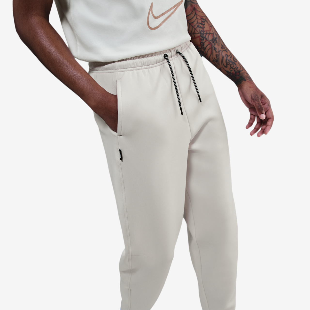 Nike Dri-FIT Sabrina Signature Pants Image 3 of 3. Tap to open photo gallery.