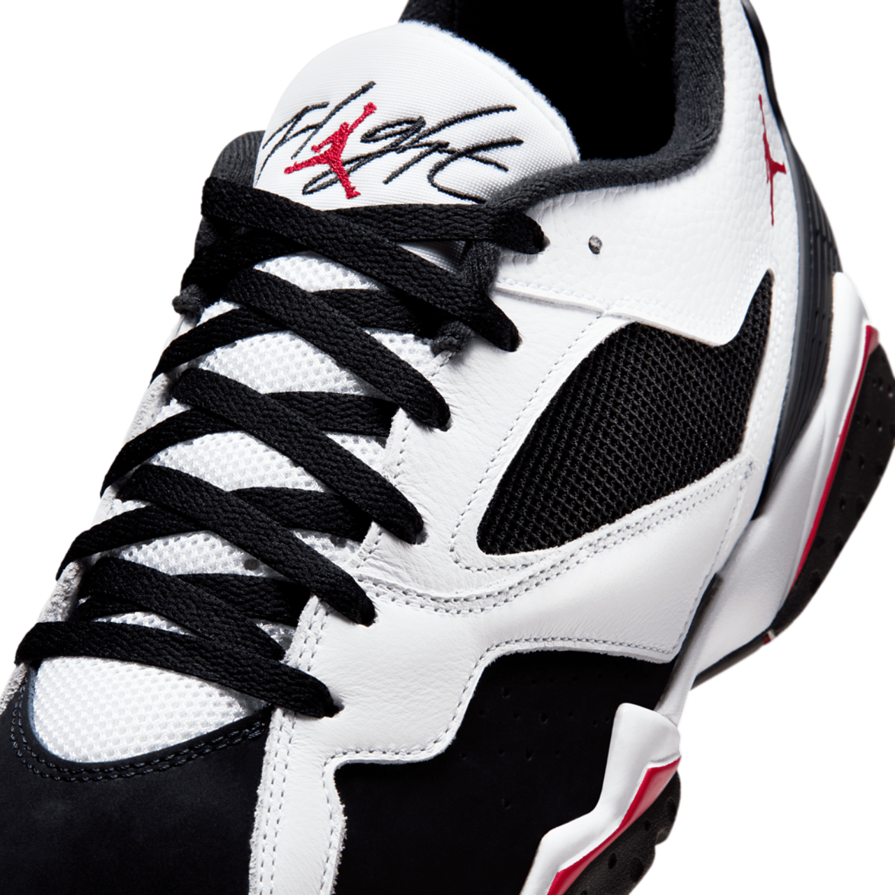 Jordan MVP 92 Image 7 of 8. Tap to open photo gallery.