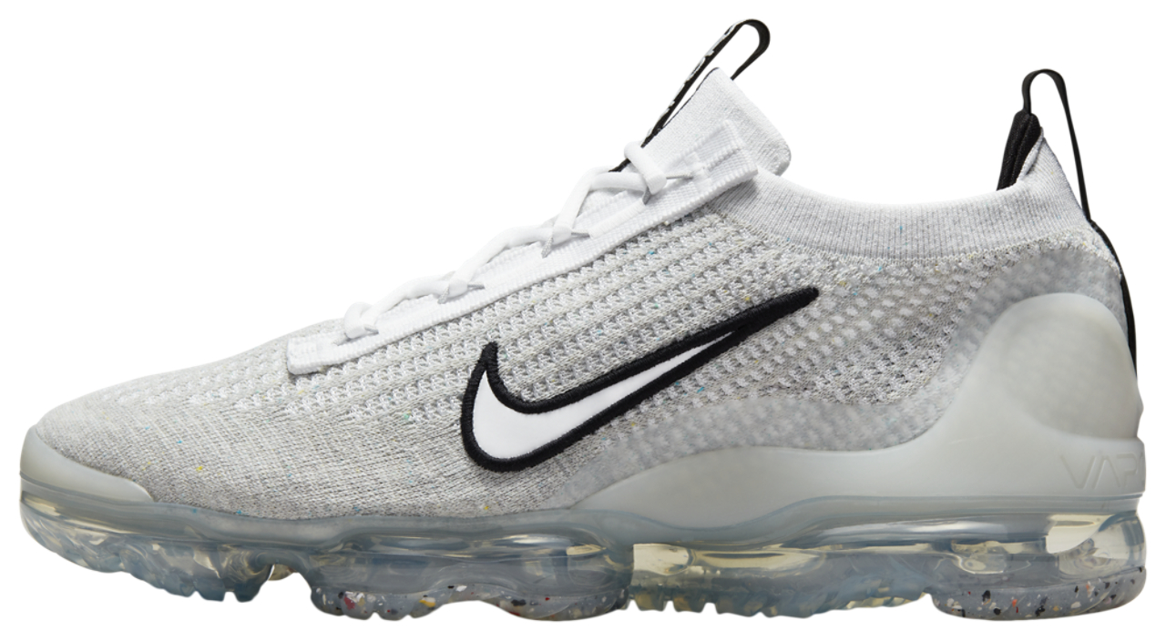 Nike Air VaporMax 2021 Flyknit Image 2 of 5. Tap to open photo gallery.