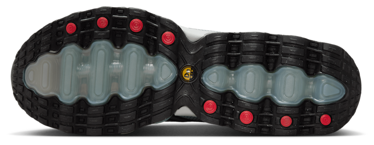 Nike Air Max DN8 Image 5 of 5. Tap to open photo gallery.