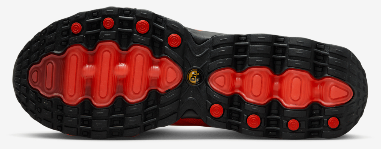 Nike Air Max DN8 Image 5 of 8. Tap to open photo gallery.