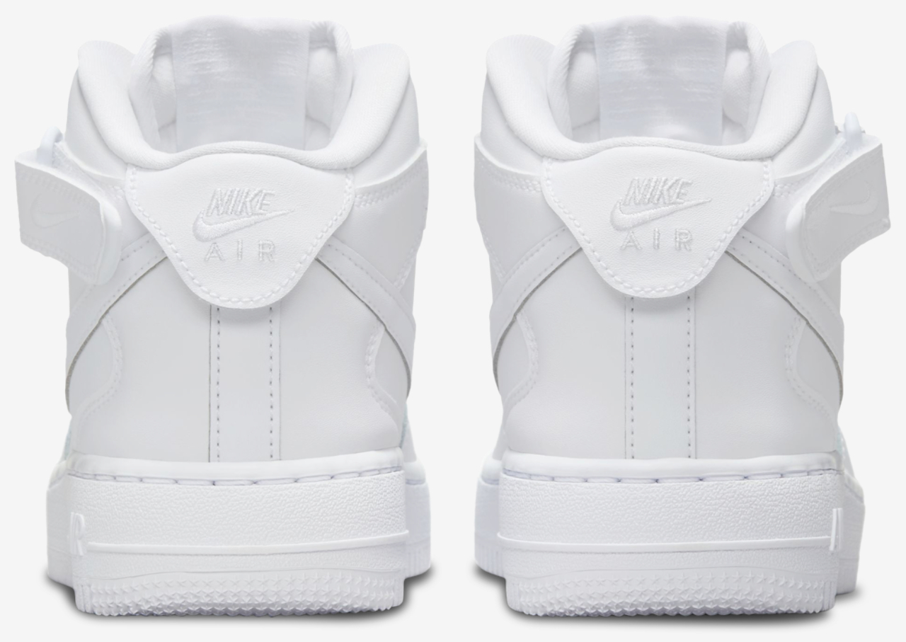 Nike Air Force 1 Mid EasyOn Image 3 of 5. Tap to open photo gallery.