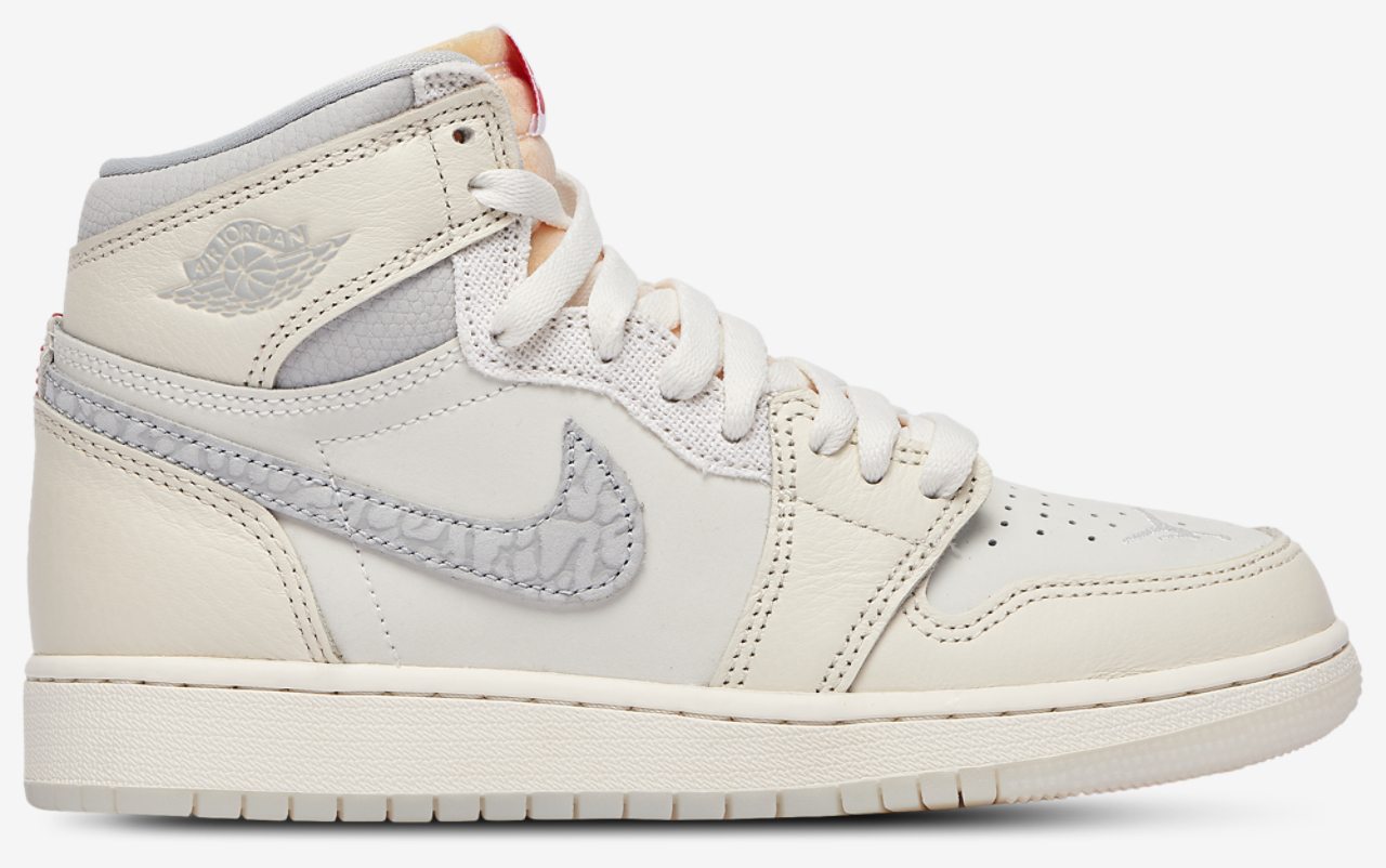 1*は様 NIKE AIR JORDAN 1 RETRO HIGH OG / 2 Jordan Air Jordan Retro 1 Hi - Boys' Grade School | Foot Locker